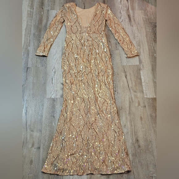 Backless Mermaid Hem Sequin Formal Dress - Picture 2 of 5